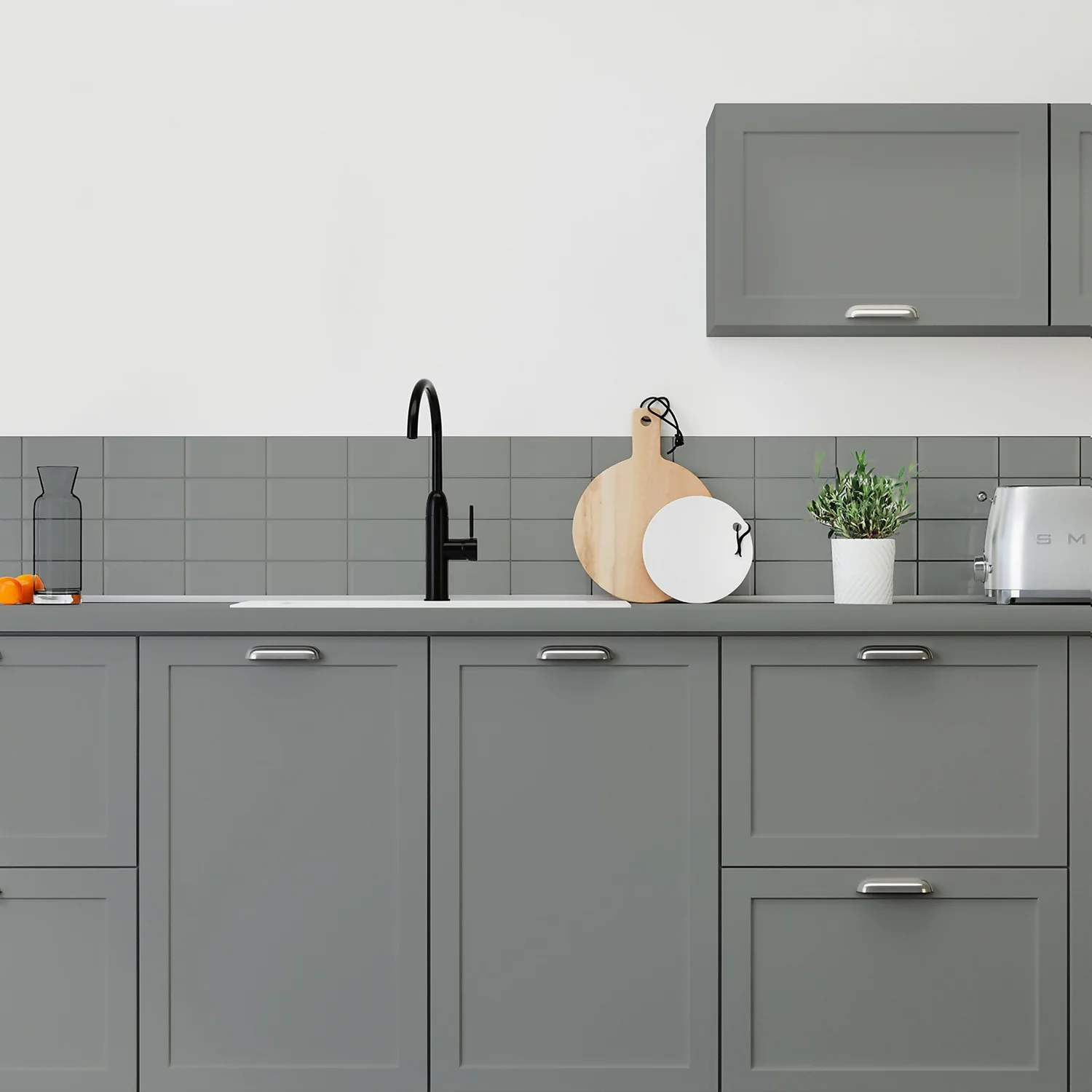 Maison Deco Refresh Kitchen Cupboards, Worktops & Splashbacks Paint Zinc - 2L 3 Maison Deco Refresh Kitchen Cupboards, Worktops & Splashbacks Paint Zinc - 2L - Image 3