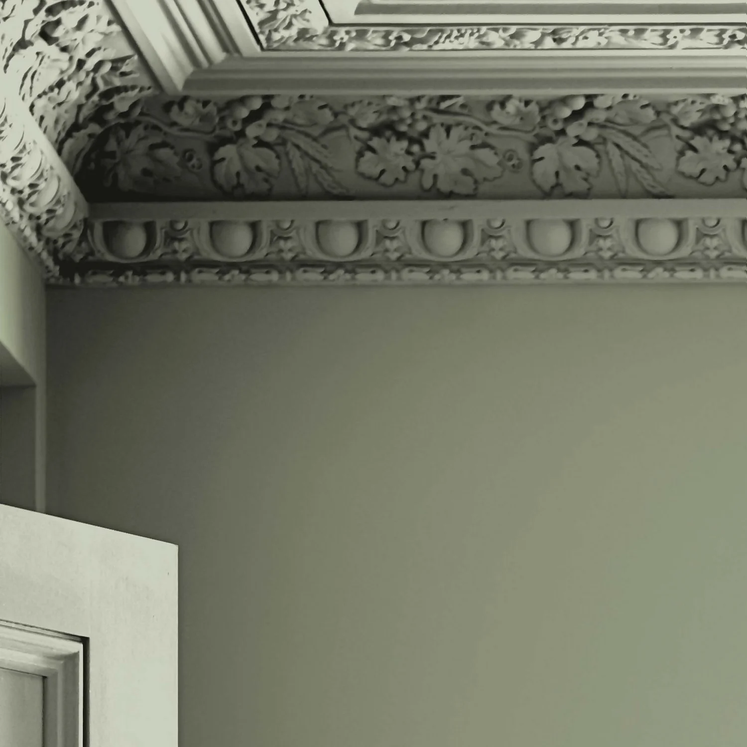 Laura Ashley Eggshell Paint Hedgerow - 750ml 3 Laura Ashley Eggshell Paint Hedgerow - 750ml - Image 3