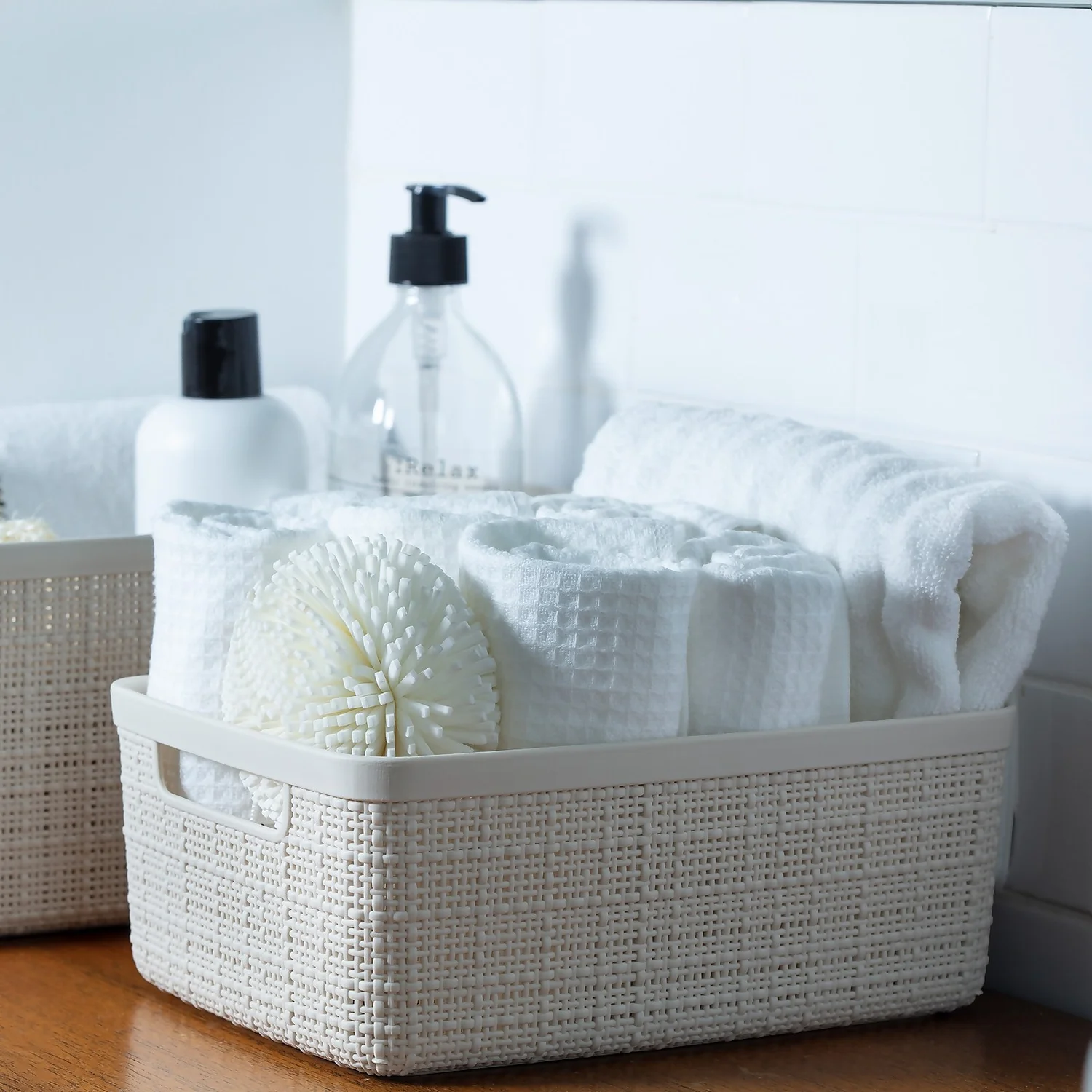 Curver Jute Small Recycled Storage Basket - 5L White 2 Curver Jute Small Recycled Storage Basket - 5L White - Image 2